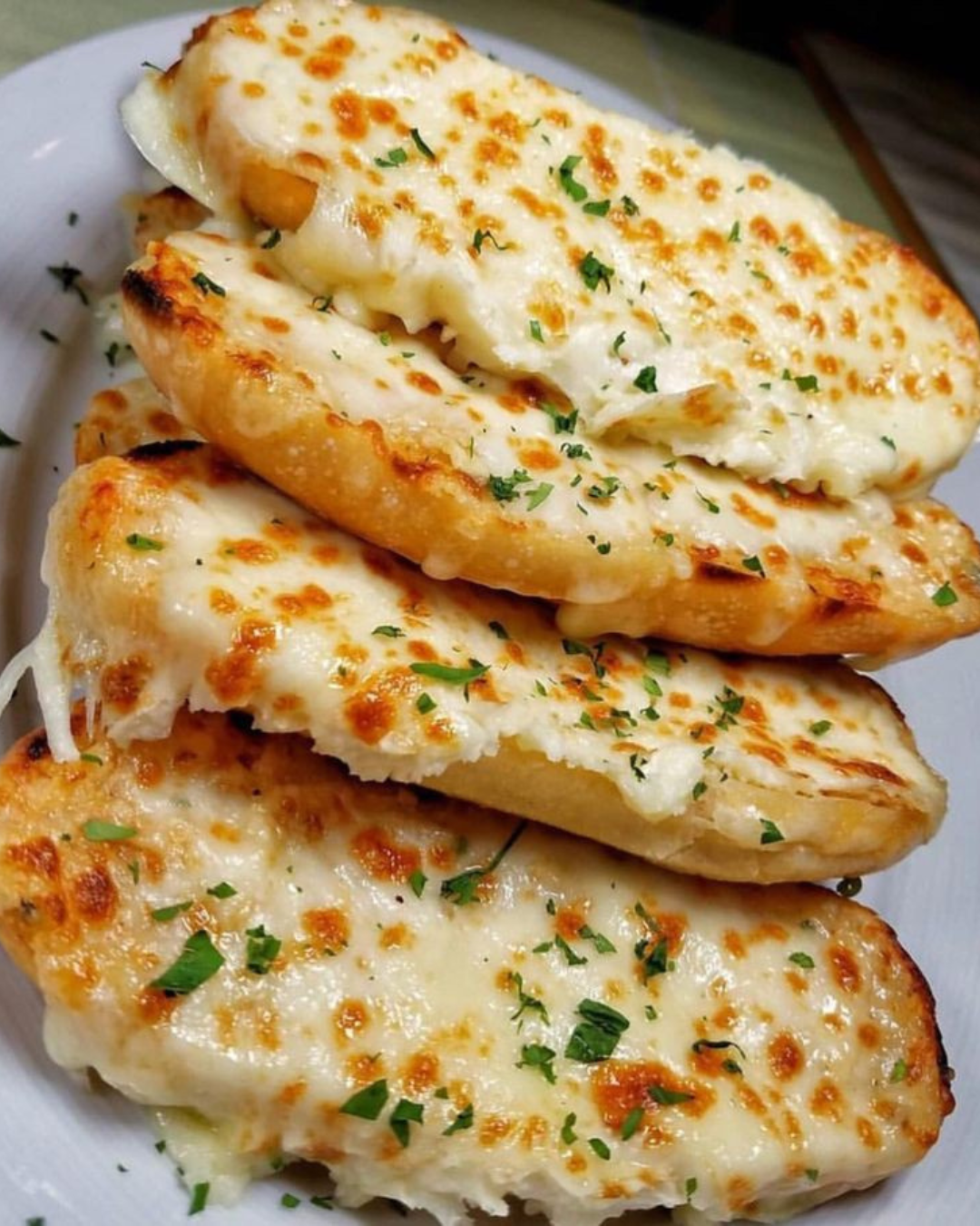 Garlic Bread with Parmesan Crust